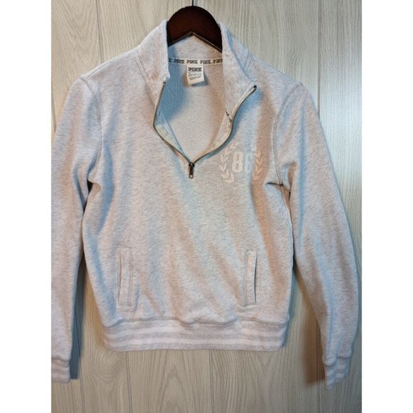 PINK Victoria Secret Women's XS Gray Quarter Zip 86 Logo Sweatshirt Top - Picture 2 of 7